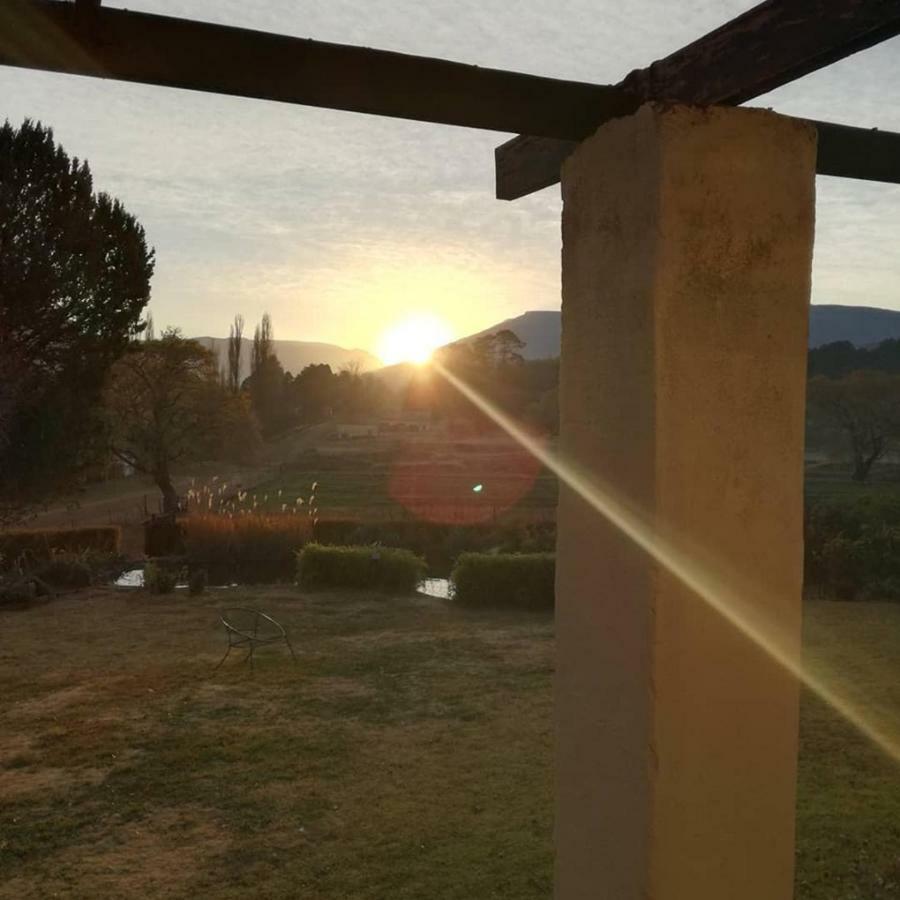 Walkerbouts Inn Rhodes ภายนอก รูปภาพ