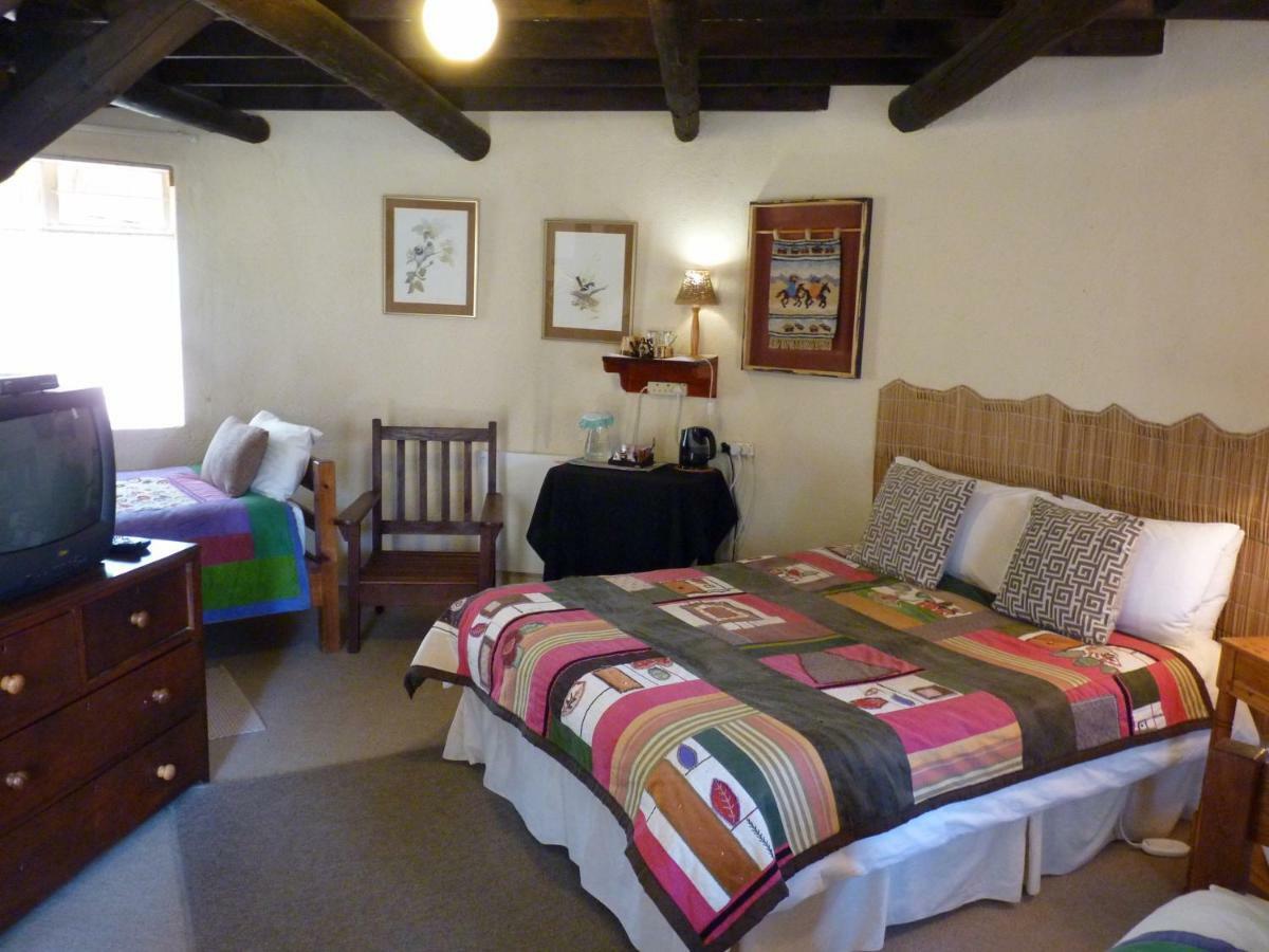 Walkerbouts Inn Rhodes ภายนอก รูปภาพ