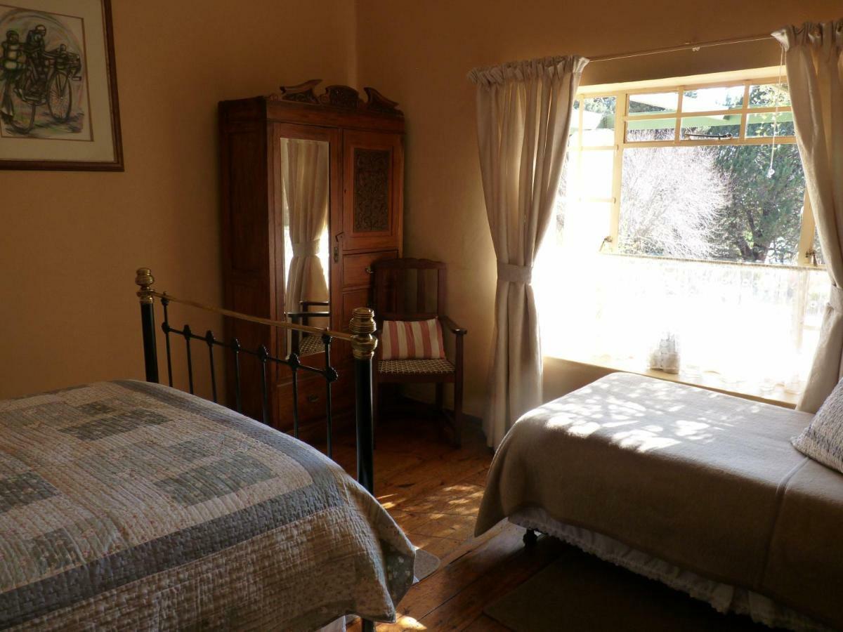 Walkerbouts Inn Rhodes ภายนอก รูปภาพ