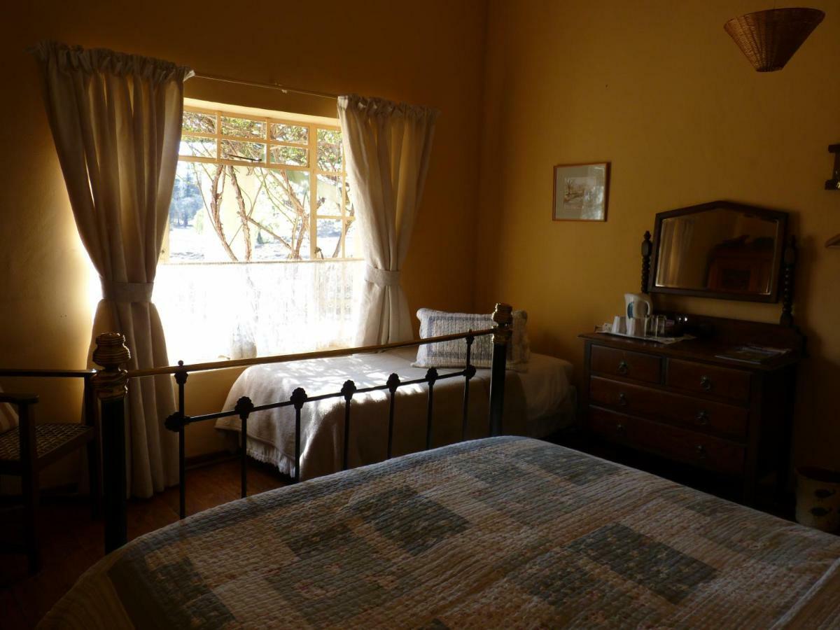 Walkerbouts Inn Rhodes ภายนอก รูปภาพ