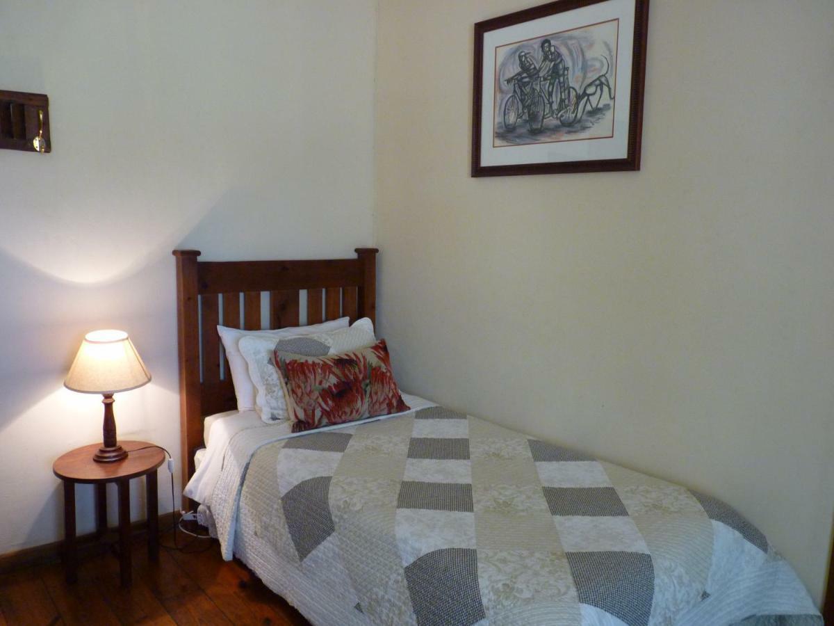 Walkerbouts Inn Rhodes ภายนอก รูปภาพ