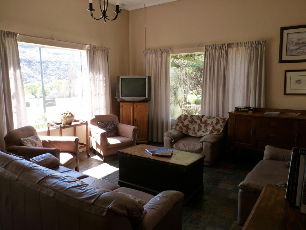 Walkerbouts Inn Rhodes ภายนอก รูปภาพ